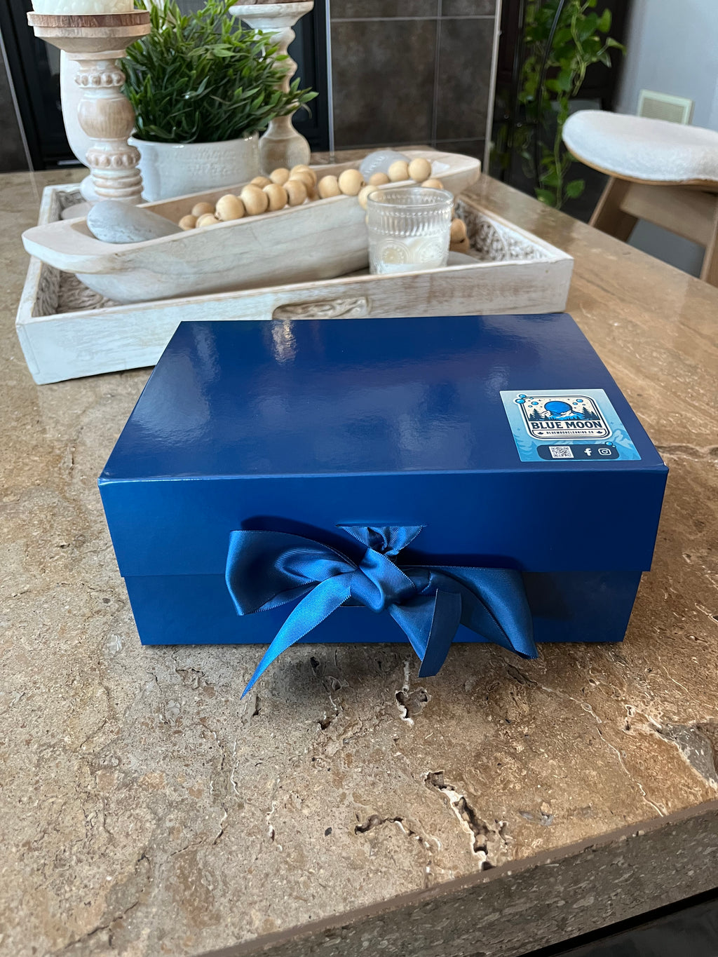 BLUE MOON CUSTOM GIFT BOXES